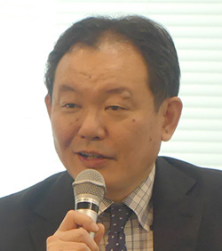 厚生労働省 医薬局 医療機器審査管理課 課長　高江 慎一 氏